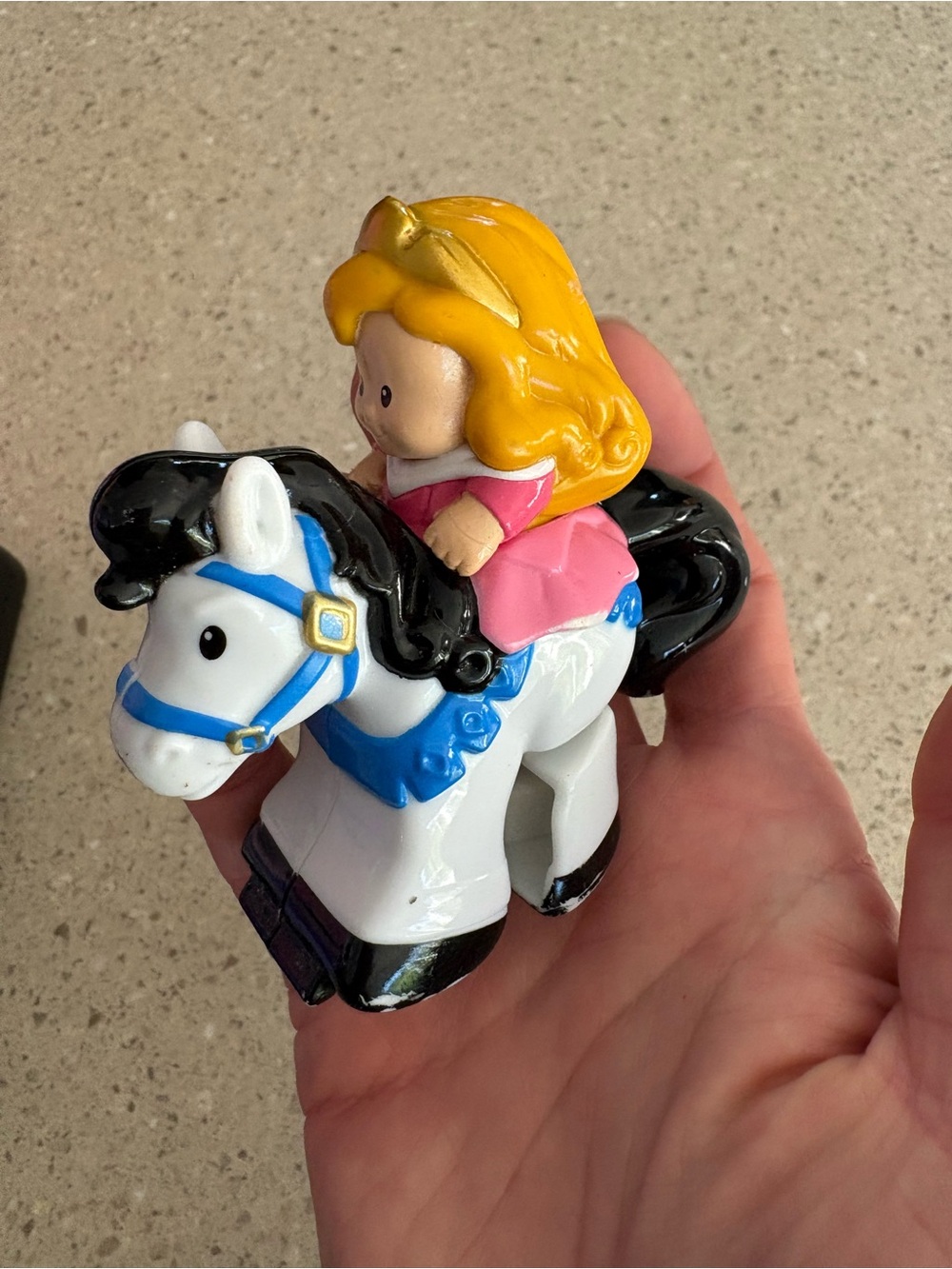 Fisher-Price Little People Disney Princess Sleeping Beauty Aurora Klip Klop